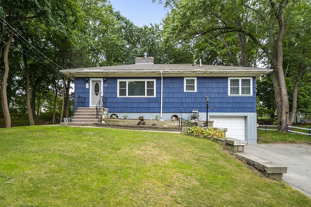 13 Ripley Street Chelmsford, MA 01863 - Photo 1 of 26 Gallery Image 1