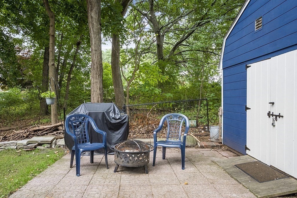 13 Ripley Street Chelmsford, MA 01863 - Photo 7 of 26 Gallery Image 7