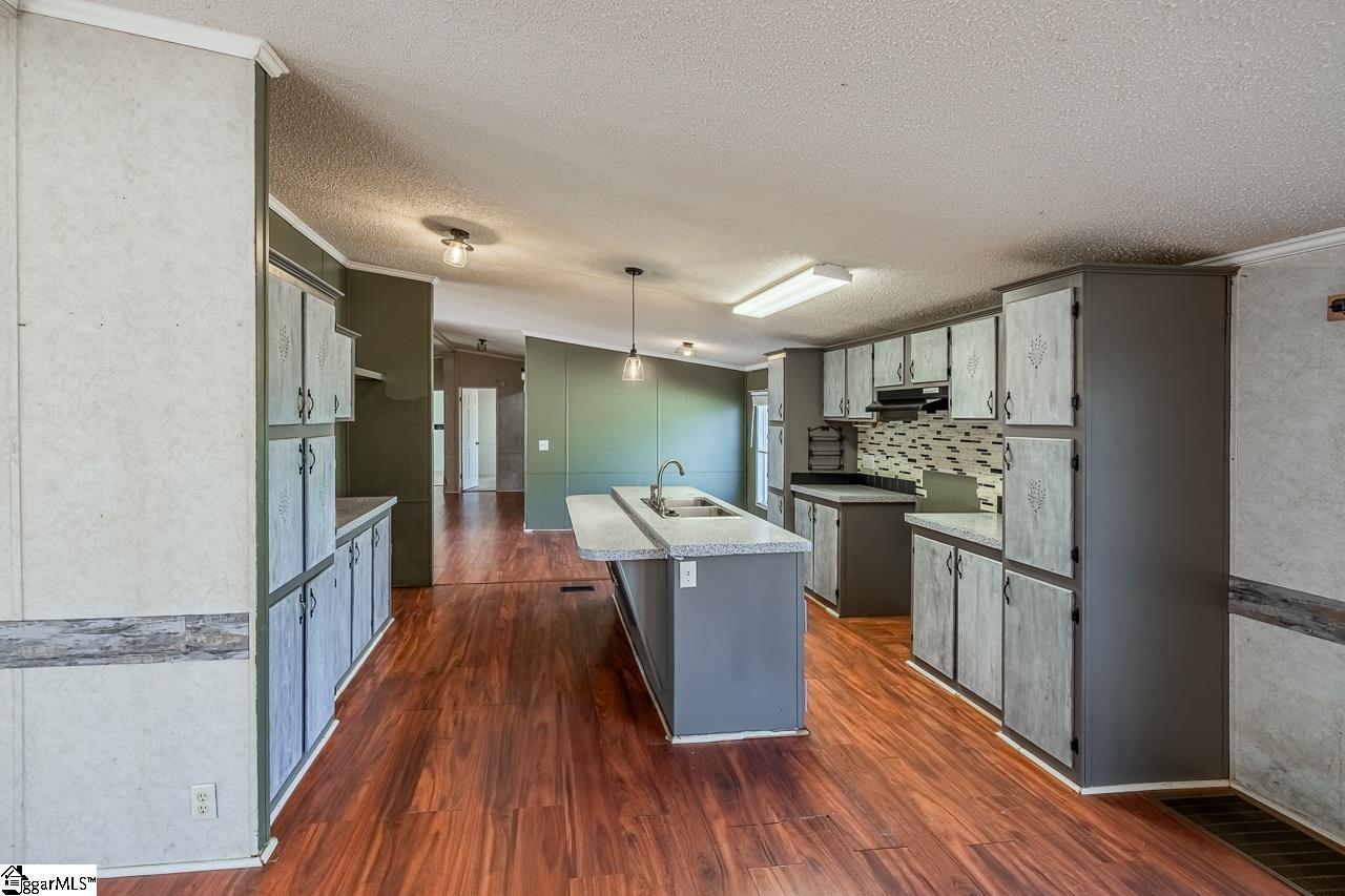 477 Thomason Road Fountain Inn, SC 29644 - Photo 11 of 32