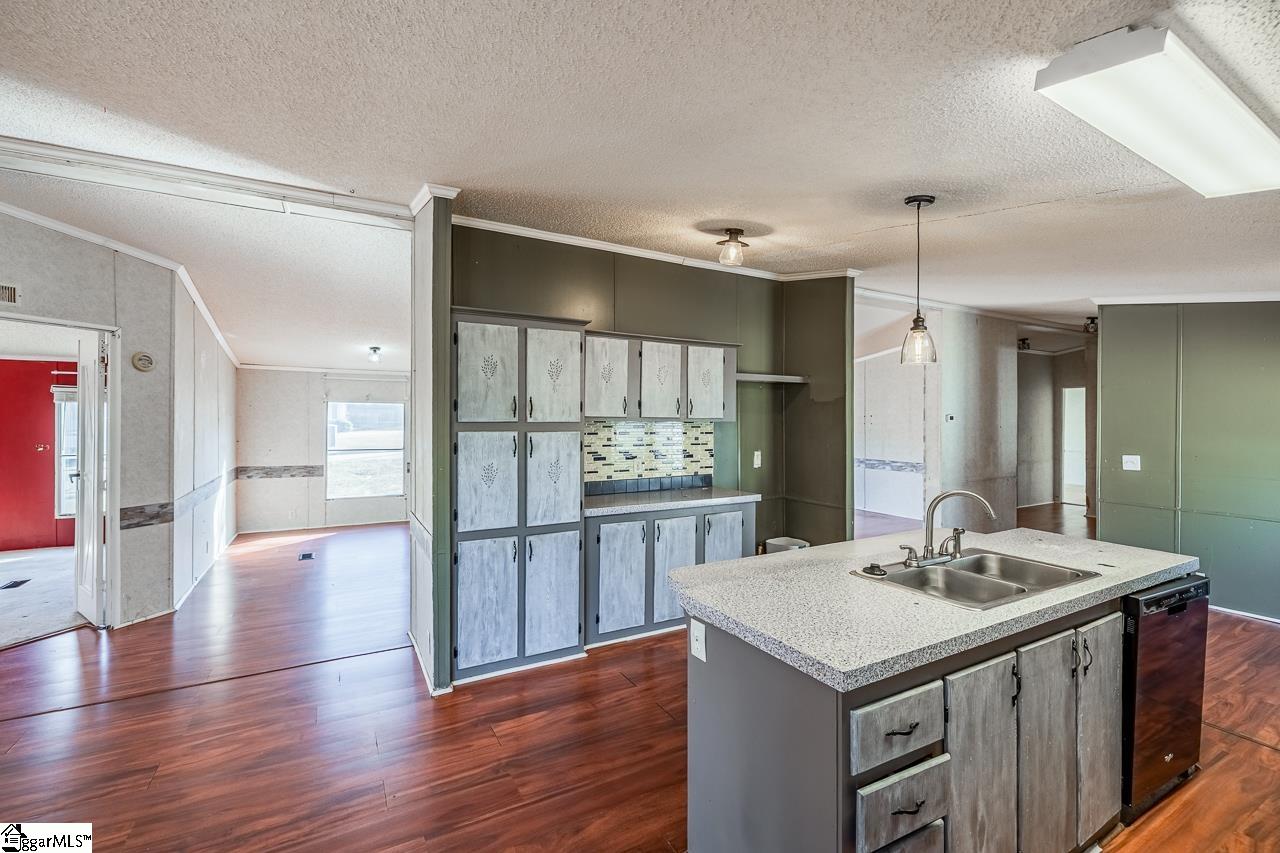 477 Thomason Road Fountain Inn, SC 29644 - Photo 12 of 32