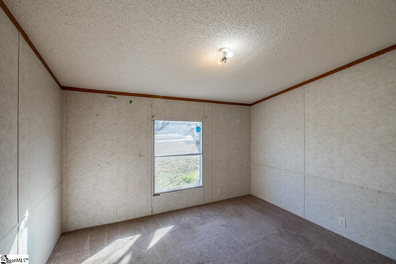 477 Thomason Road Fountain Inn, SC 29644 - Photo 22 of 32