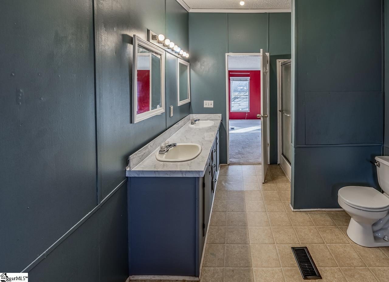 477 Thomason Road Fountain Inn, SC 29644 - Photo 26 of 32