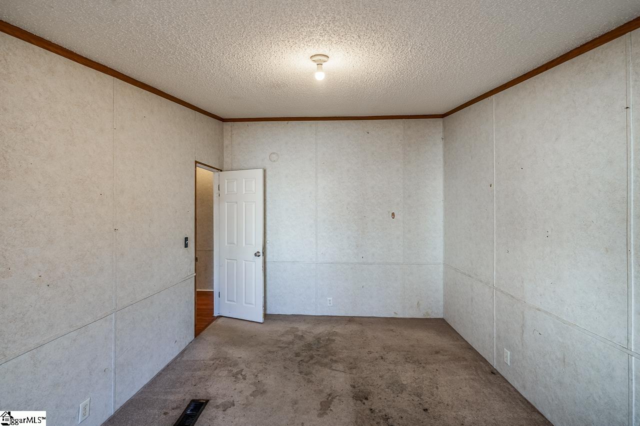 477 Thomason Road Fountain Inn, SC 29644 - Photo 27 of 32