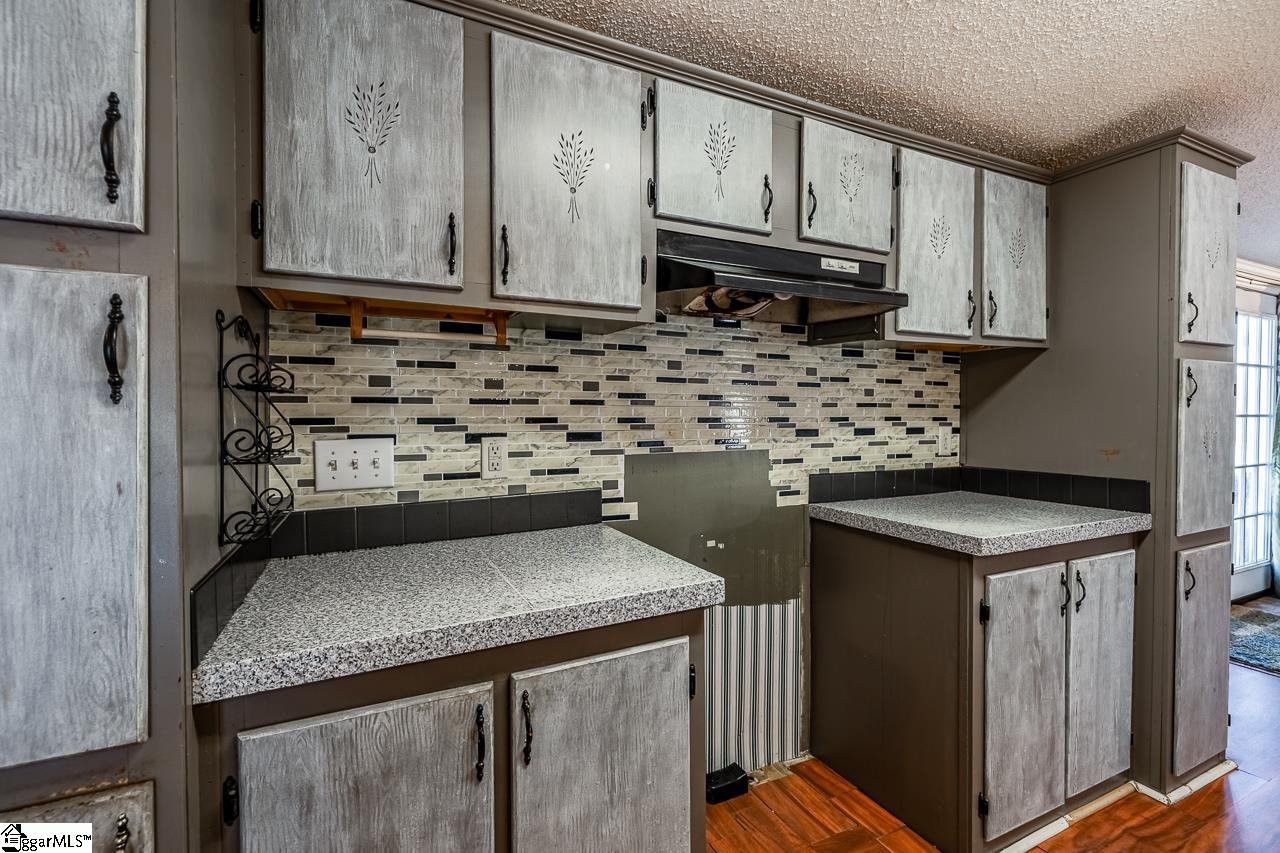 477 Thomason Road Fountain Inn, SC 29644 - Photo 10 of 32