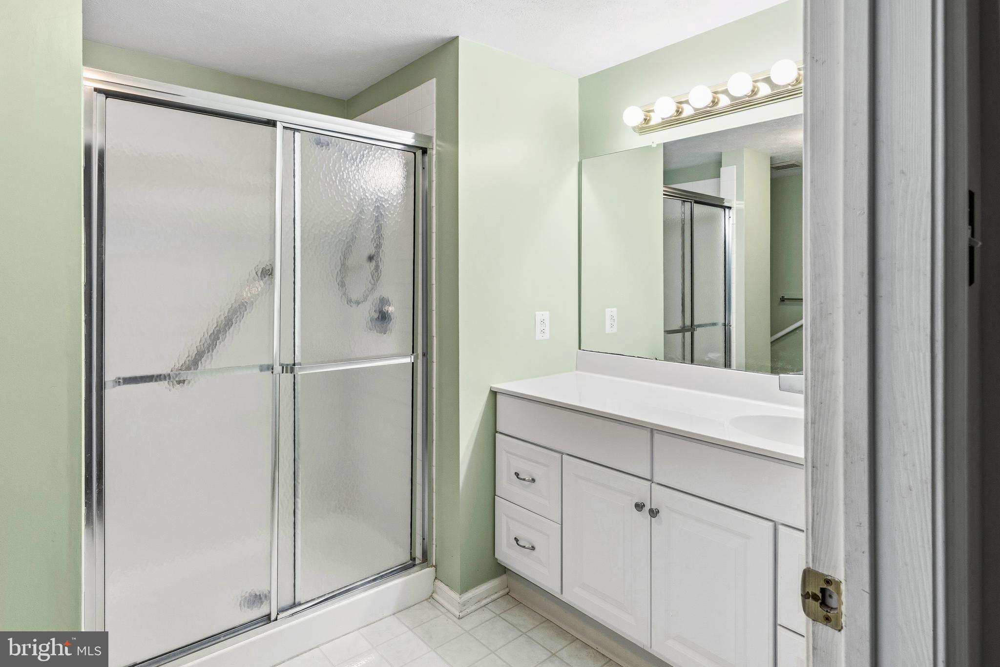 36 Grandview Place Sewell, NJ 08080 - Photo 18 of 26