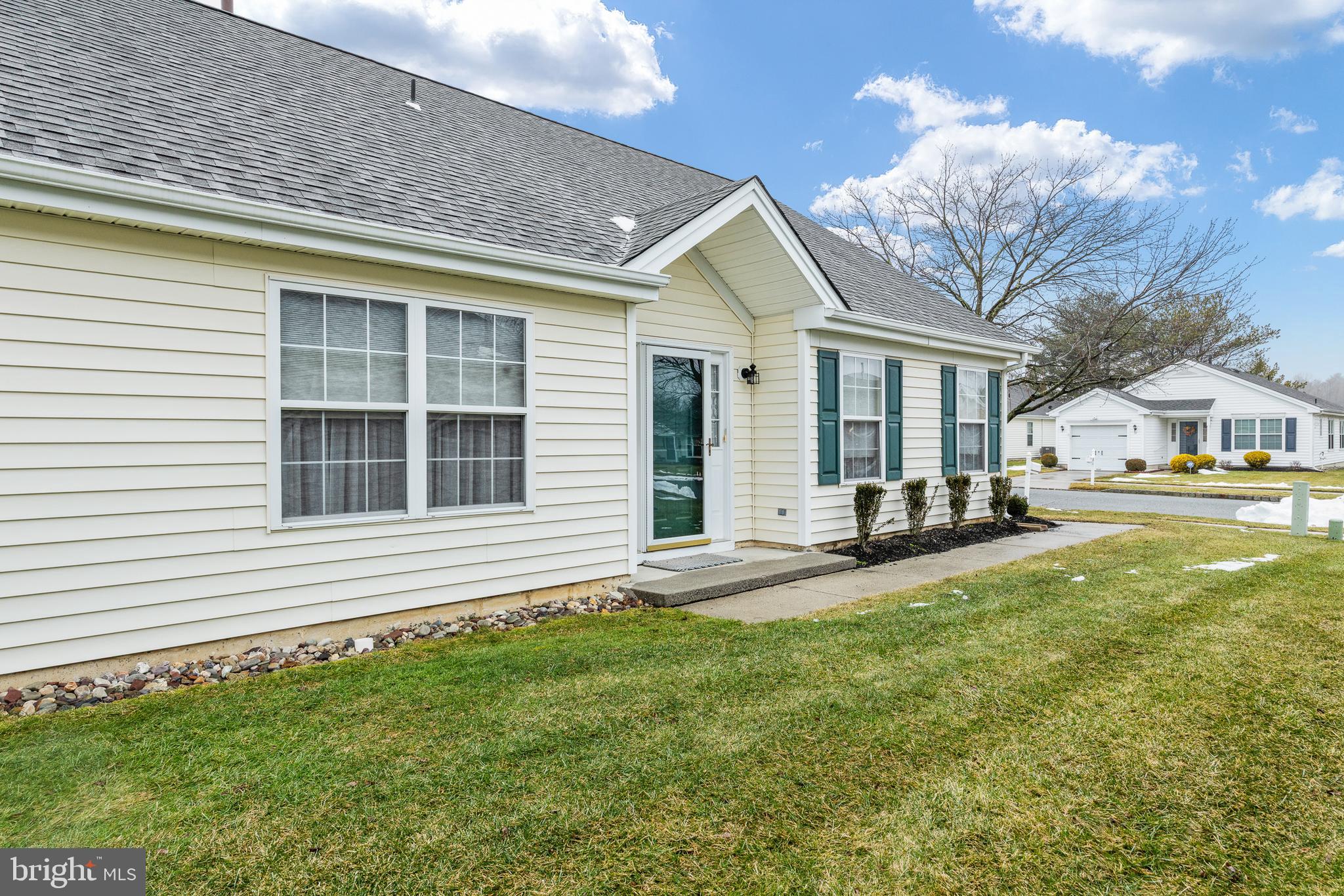 36 Grandview Place Sewell, NJ 08080 - Photo 3 of 26