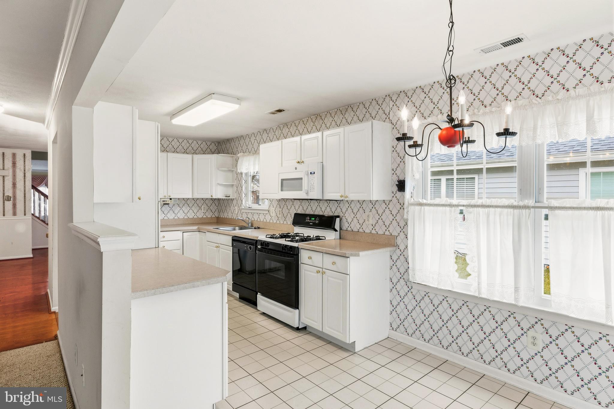 36 Grandview Place Sewell, NJ 08080 - Photo 8 of 26