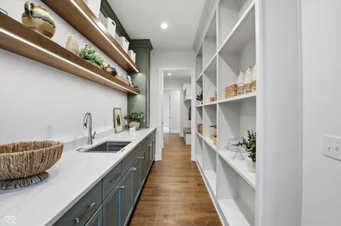 $2,500,000 | 6761 Wellington Circle, Zionsville, IN 46077