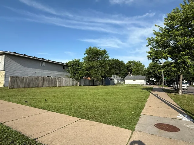 $89,900 | 1202 West Avenue South, La Crosse, WI 54601