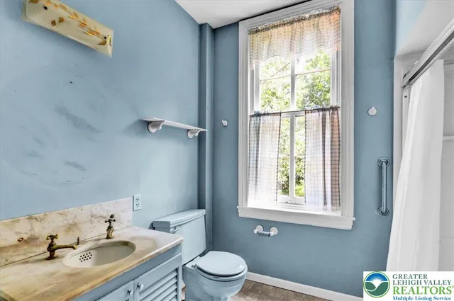 $899,000 | 1670 Moselem Spring Road, Hamburg, PA 19526