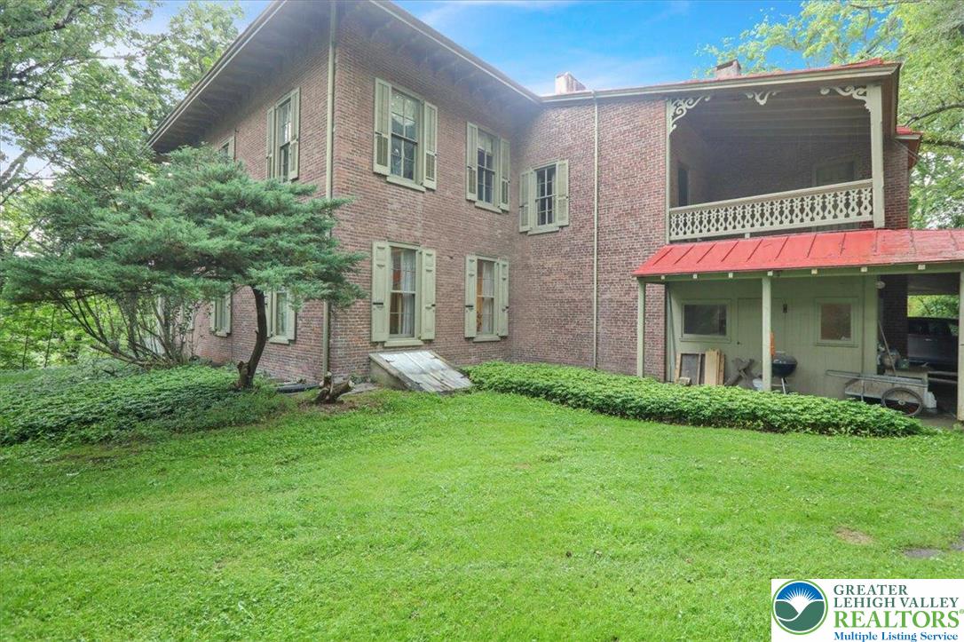 1670 Moselem Spring Road Hamburg, PA 19526 - Photo 5 of 50 a view of a house with a yard