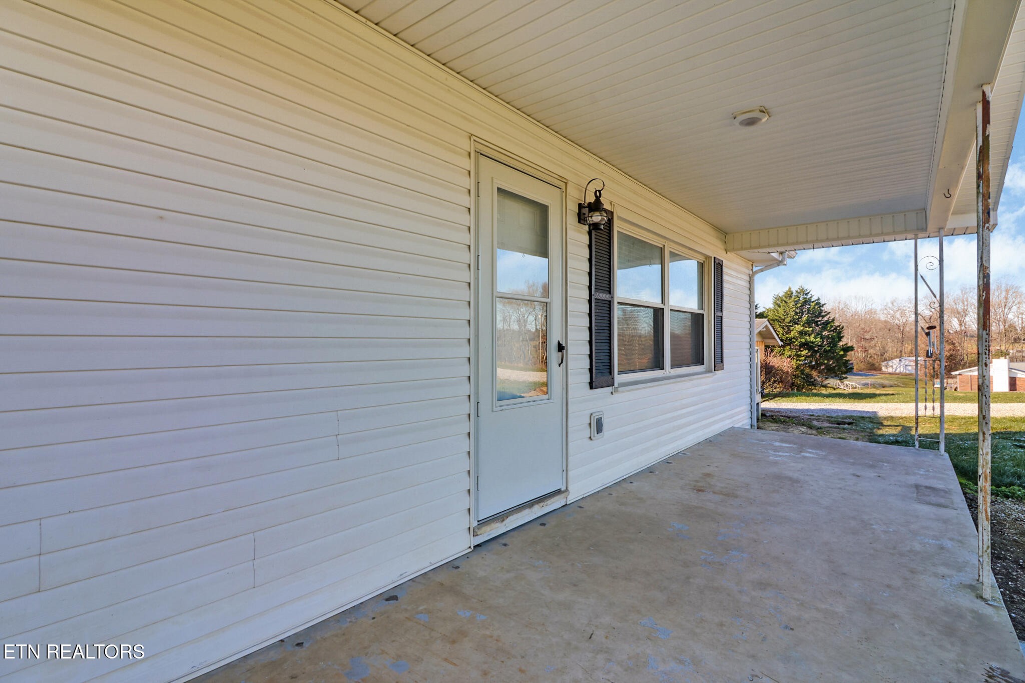 1065 Old Grimsley Road Grimsley, TN 38565 - Photo 6 of 43 a view of an empty room with a window