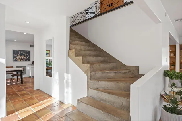 a view of entryway and hall