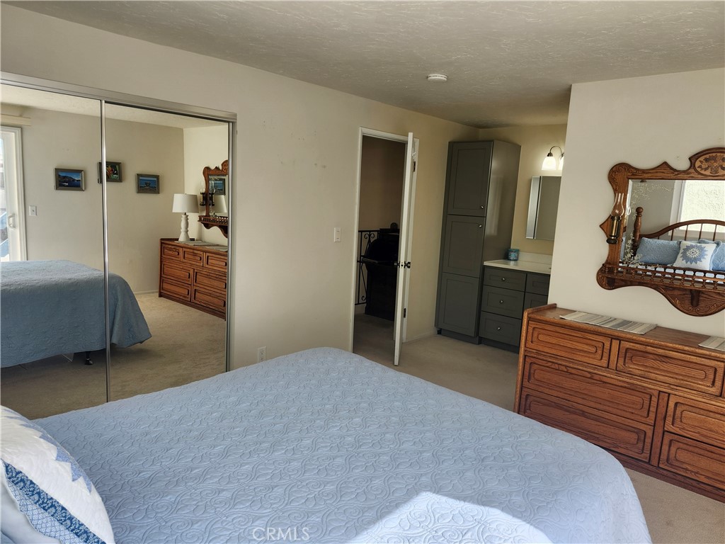 240 Melrose Drive Oxnard, CA 93035 - Photo 22 of 55 fPrimary Bed Entry Main Level