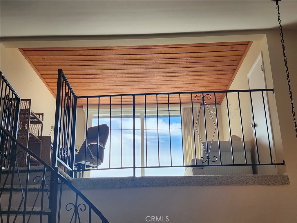 240 Melrose Drive Oxnard, CA 93035 - Photo 30 of 55 Loft