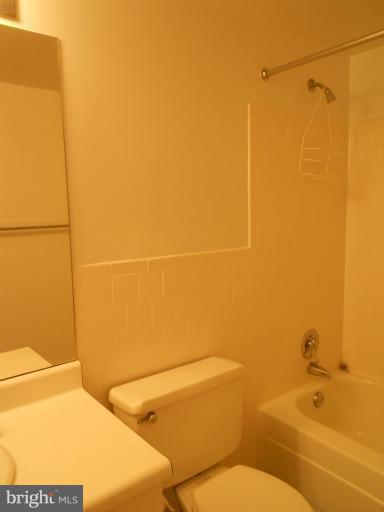 116 Cross Keys Road, Unit E Baltimore, MD 21210 - Photo 12 of 16 Bath