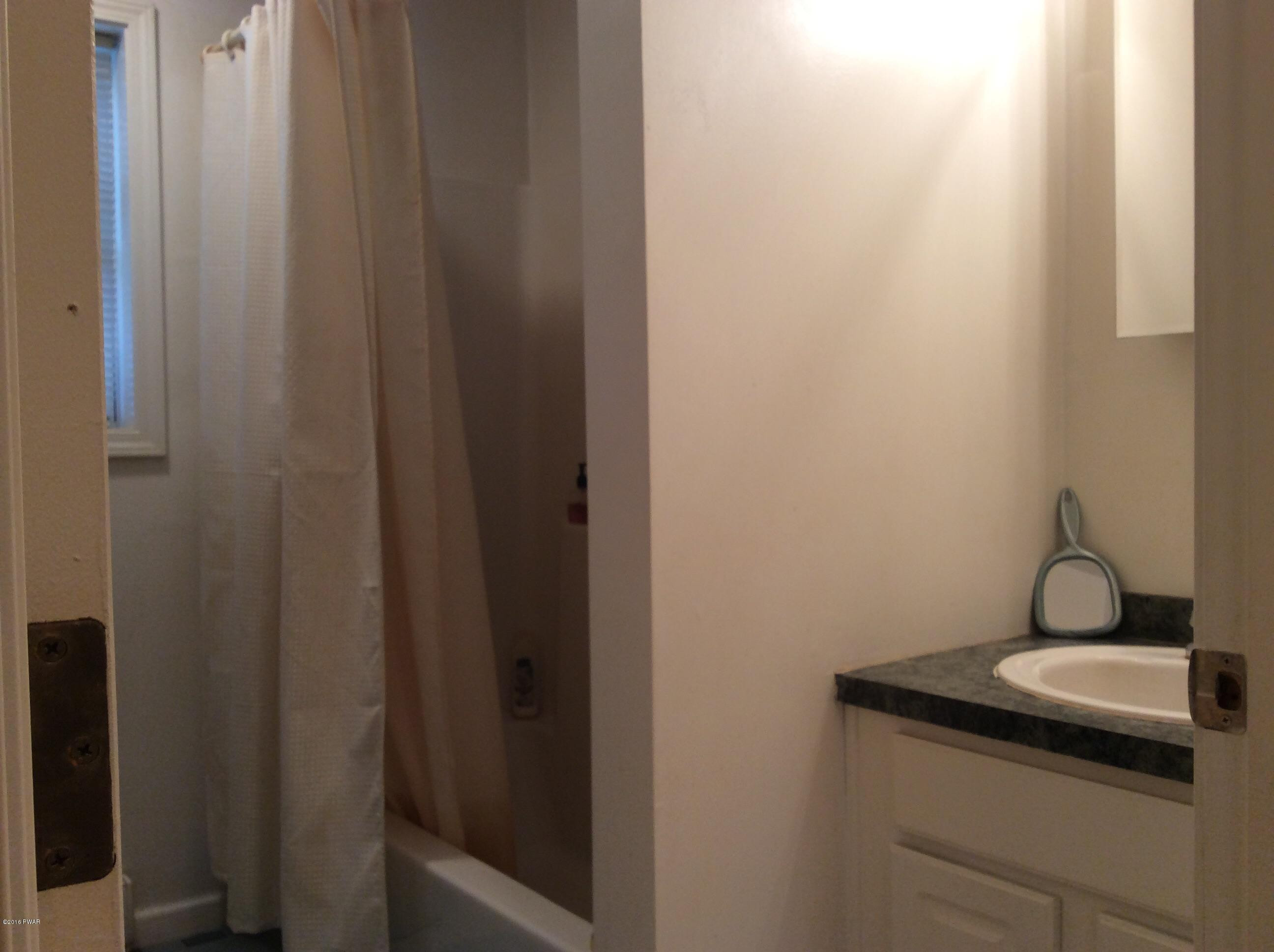 502 9th Street Matamoras, PA 18336 - Photo 13 of 51
