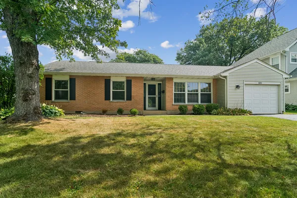 $3,600 | 1525 North Patton Avenue, Arlington Heights, IL 60004