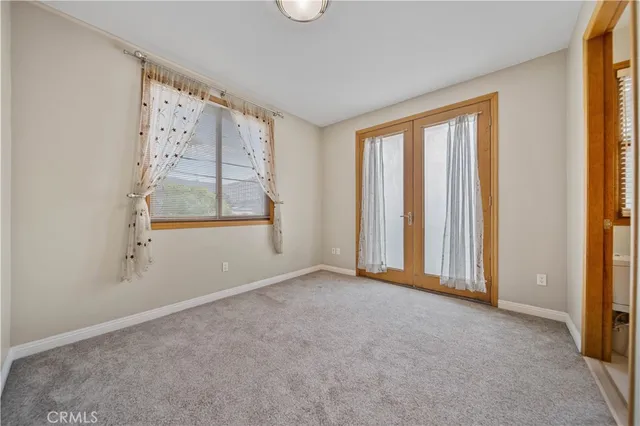 $4,750 | 216 North Buena Vista Street, Burbank, CA 91505