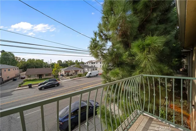 $4,750 | 216 North Buena Vista Street, Burbank, CA 91505