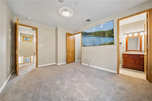 $4,750 | 216 North Buena Vista Street, Burbank, CA 91505