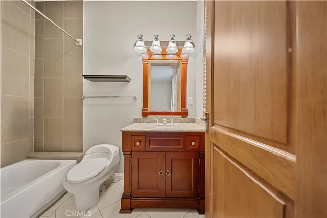 $4,750 | 216 North Buena Vista Street, Burbank, CA 91505