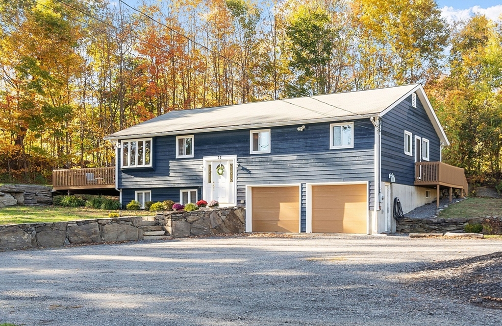 72 Central Street Berlin, MA 01503 - Photo 1 of 38