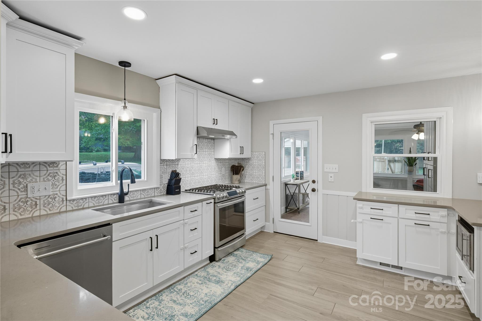 1912 Woodberry Road Charlotte, NC 28212 - Photo 7 of 48