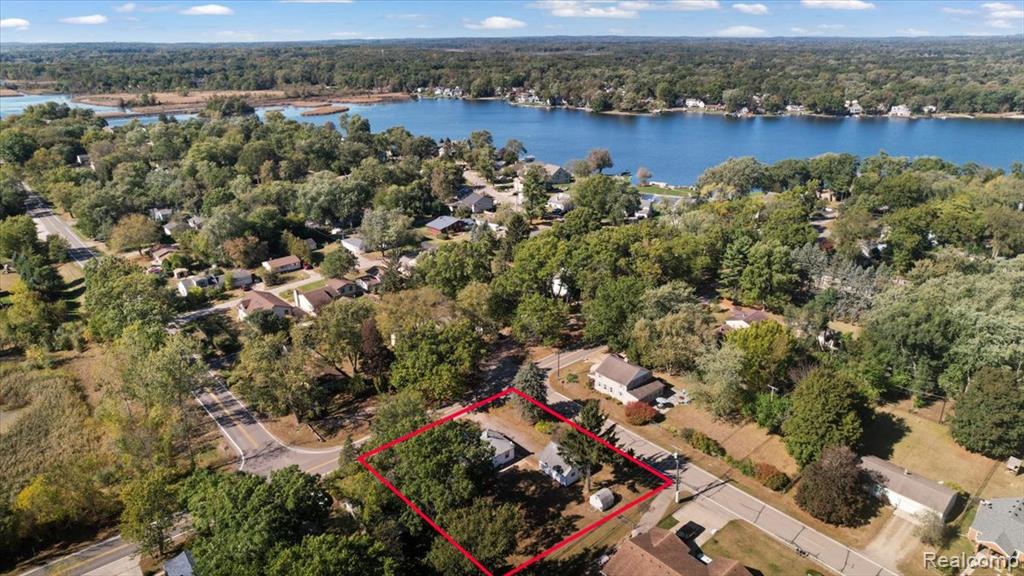 1588 Ladd Road Wolverine Lake, MI 48390 - Photo 32 of 35