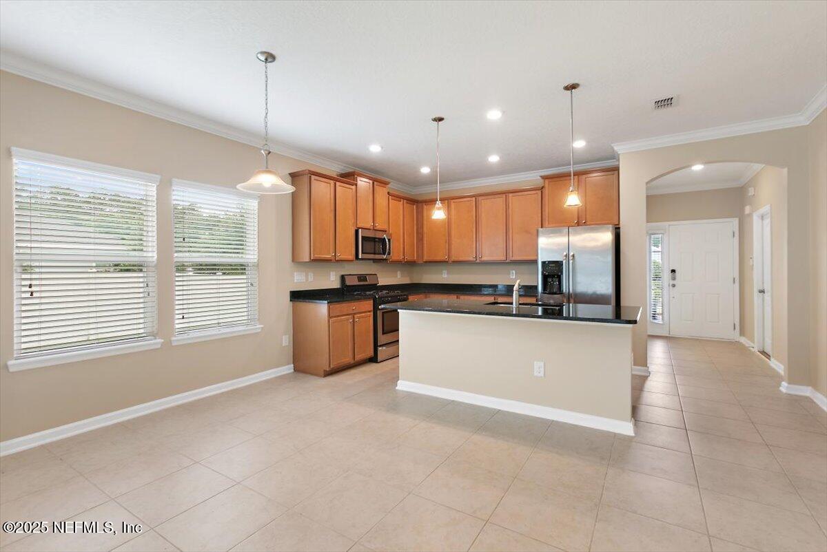 165 Crown Colony Road St. Augustine, FL 32092 - Photo 9 of 26 07-Kitchen Dining