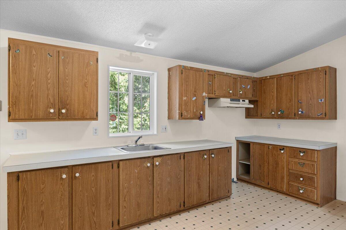 197 Gold Canyon Road Selma, OR 97538 - Photo 7 of 22 13-IMG_0865