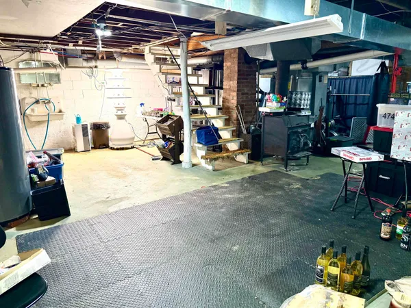 $249,900 | 918 Old Farm Road, Bedford, IN 47421