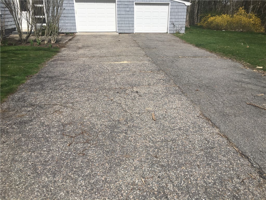 219 Money Hill Road Glocester, RI 02814 - Photo 2 of 28 Gallery Image 2