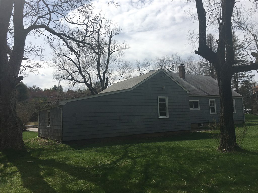 219 Money Hill Road Glocester, RI 02814 - Photo 7 of 28 Gallery Image 7