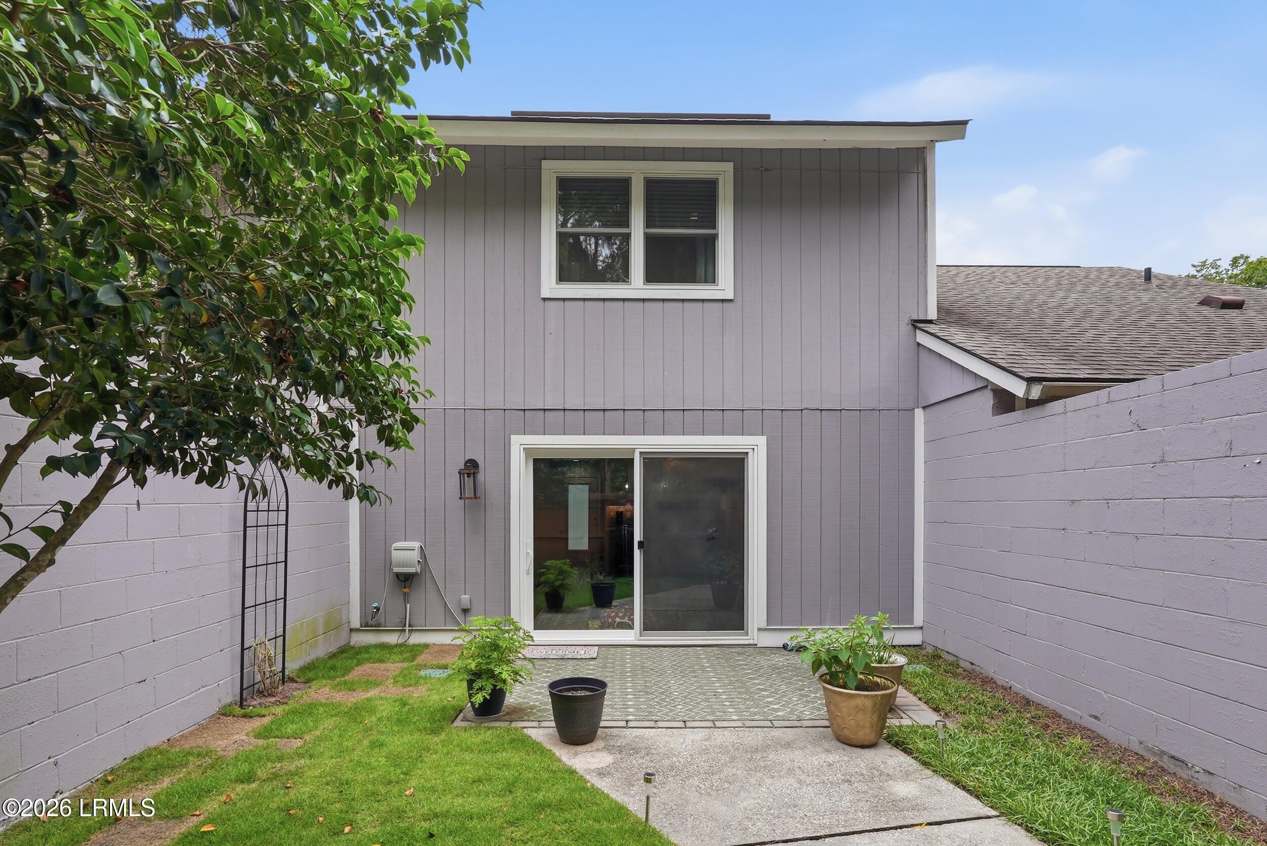900 State Rd S-7-297, Unit C2 Beaufort, SC 29902 - Photo 11 of 32 32_dsc08116