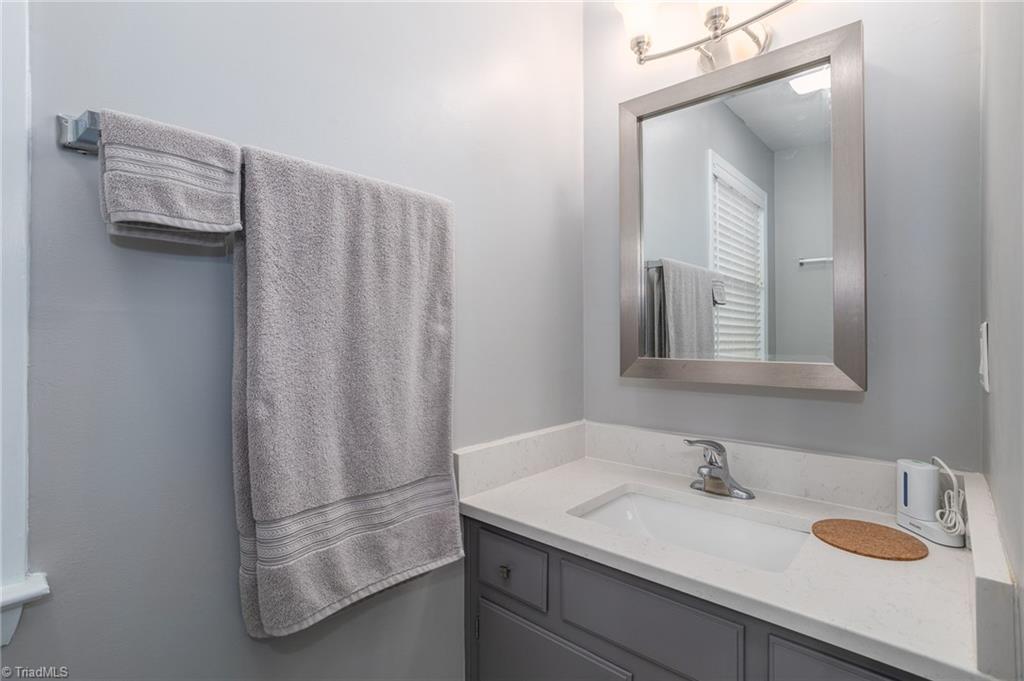 411 Kyle Road Winston-Salem, NC 27104 - Photo 17 of 27 Gallery Image 17