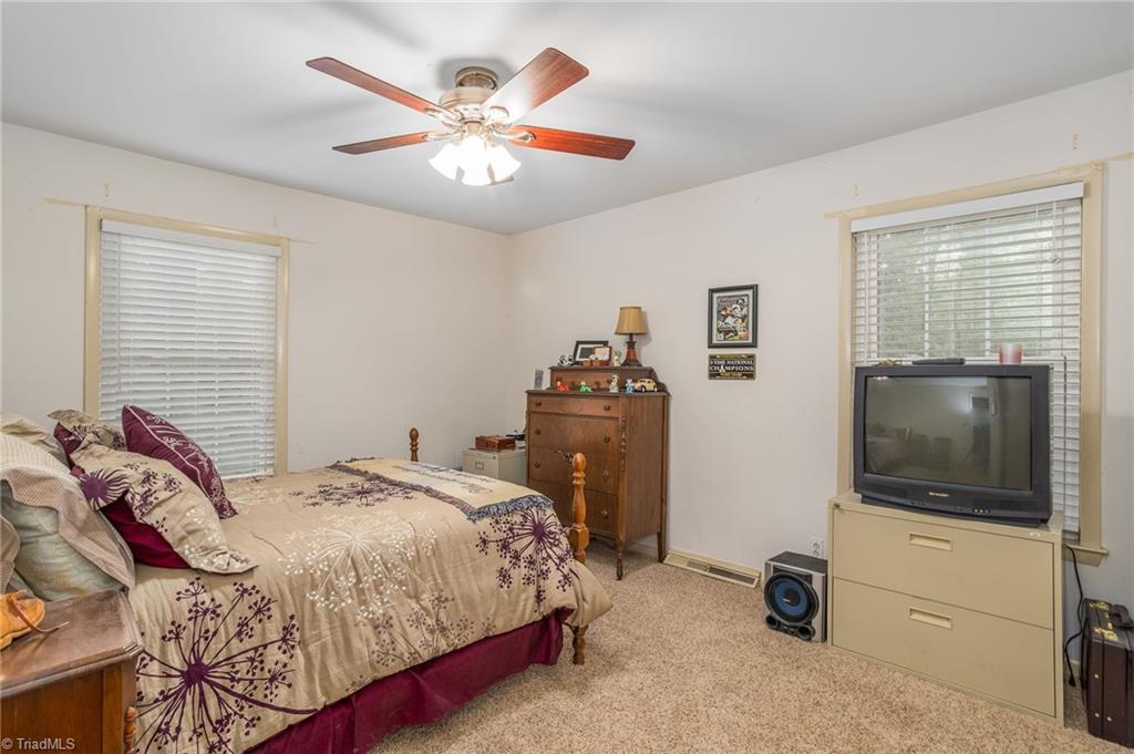 411 Kyle Road Winston-Salem, NC 27104 - Photo 18 of 27 Gallery Image 18