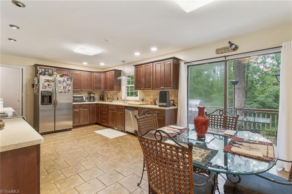411 Kyle Road Winston-Salem, NC 27104 - Photo 9 of 27 Gallery Image 9