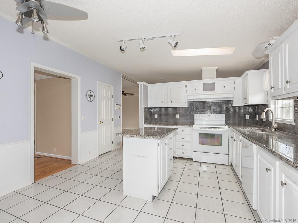 5906 Williamson Road Rock Hill, SC 29730 - Photo 3 of 24 Gallery Image 3