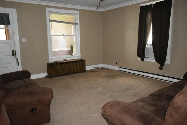 $325,000 | 330 East Locust Street, Watseka, IL 60970