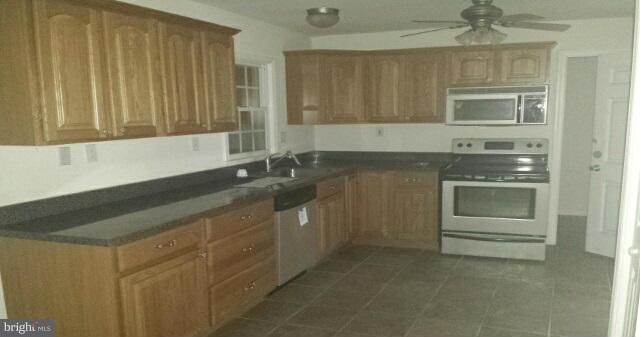 830 Chatfield Road Joppa, MD 21085 - Photo 6 of 12 Kitchen