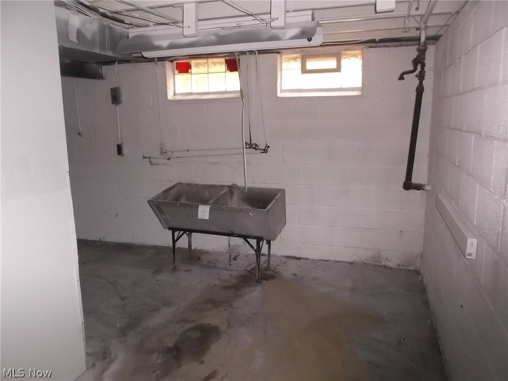 3586 Atherstone Road Cleveland, OH 44121 - Photo 24 of 28 Gallery Image 24