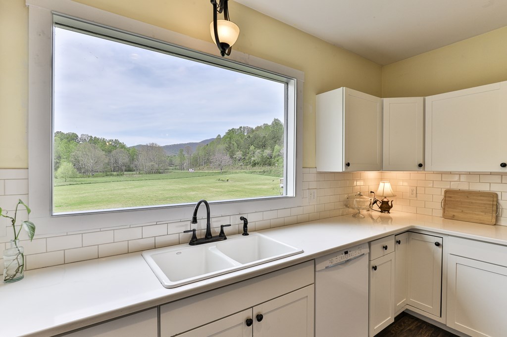 2001 Big Creek Road Ellijay, GA 30536 - Photo 24 of 73