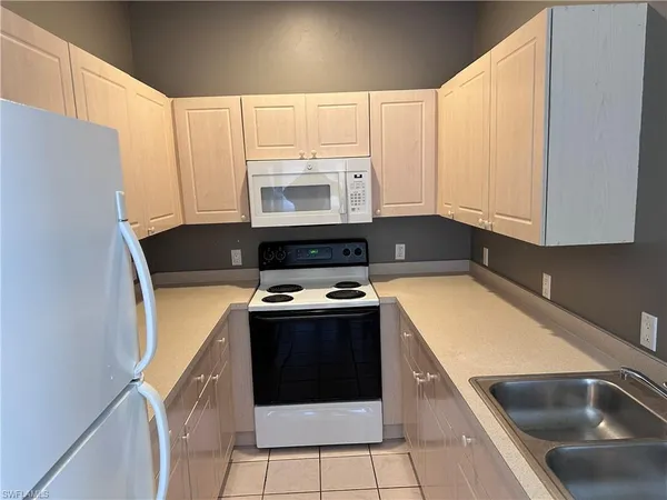 $1,500 | 17483 Dumont Drive, Fort Myers, FL 33967