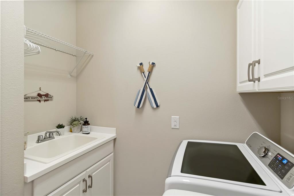 12252 Stuart Drive Venice, FL 34293 - Photo 28 of 70
