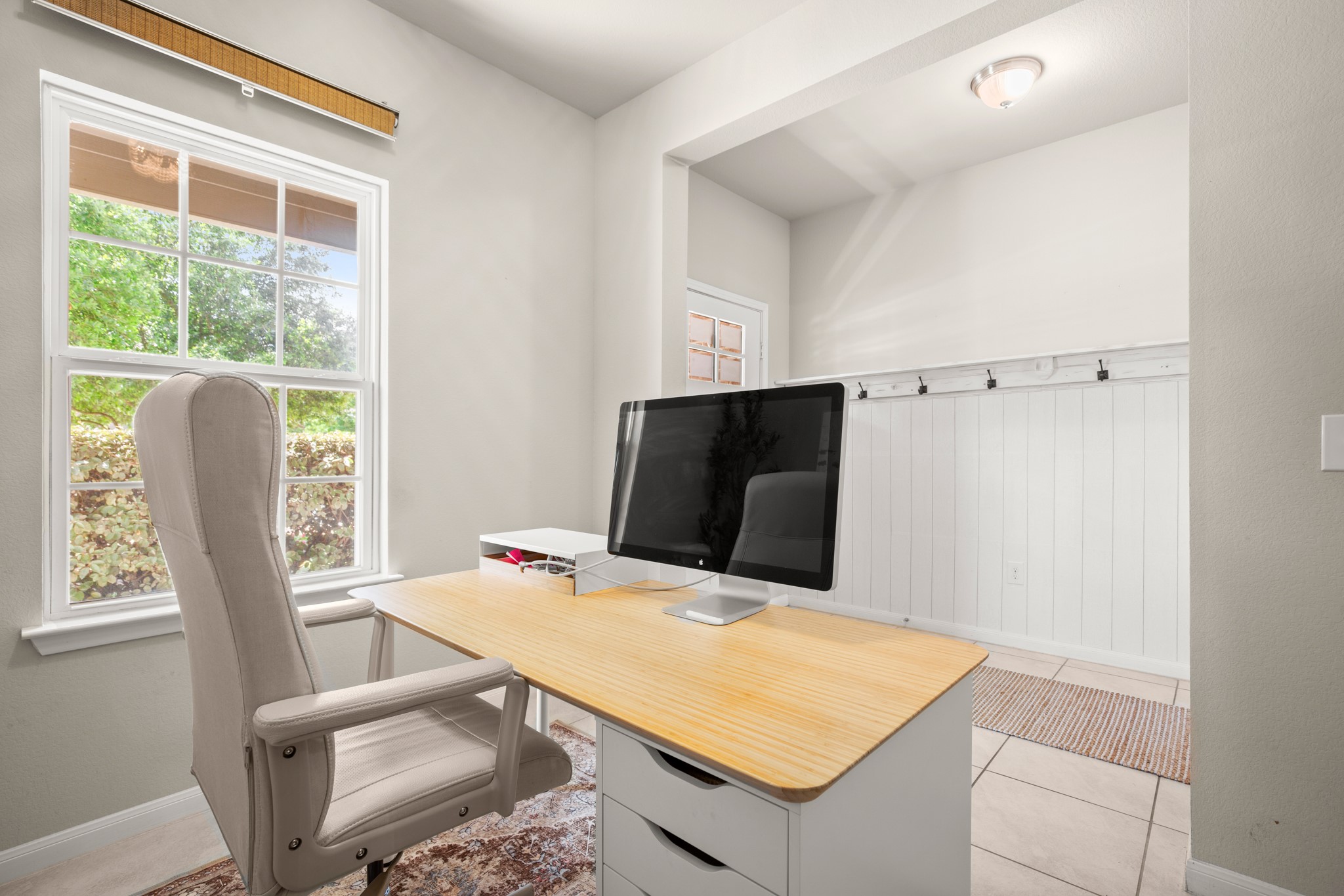 6520 Ranchito Drive Austin, TX 78744 - Photo 17 of 40 a room with furniture and a window