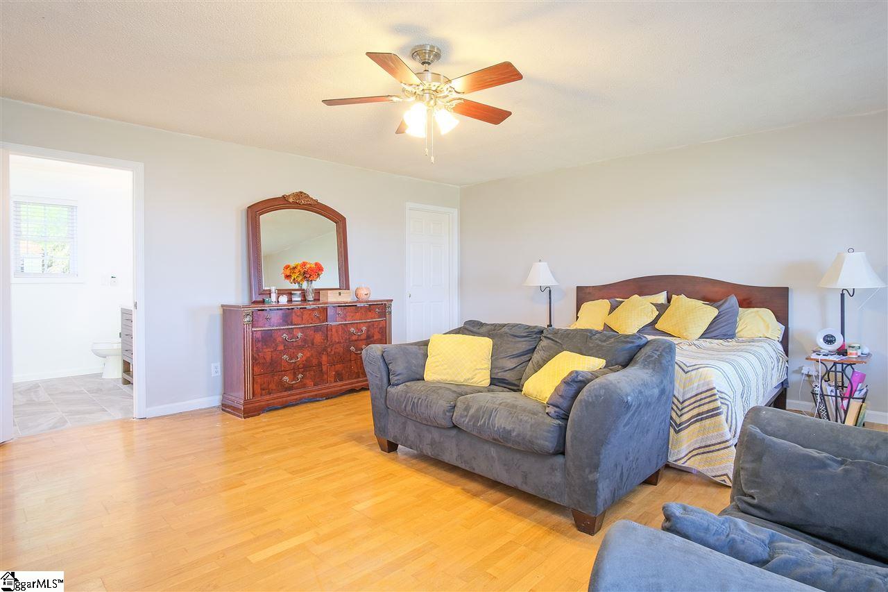 685 Holly Springs Road Lyman, SC 29365 - Photo 4 of 36 Gallery Image 4