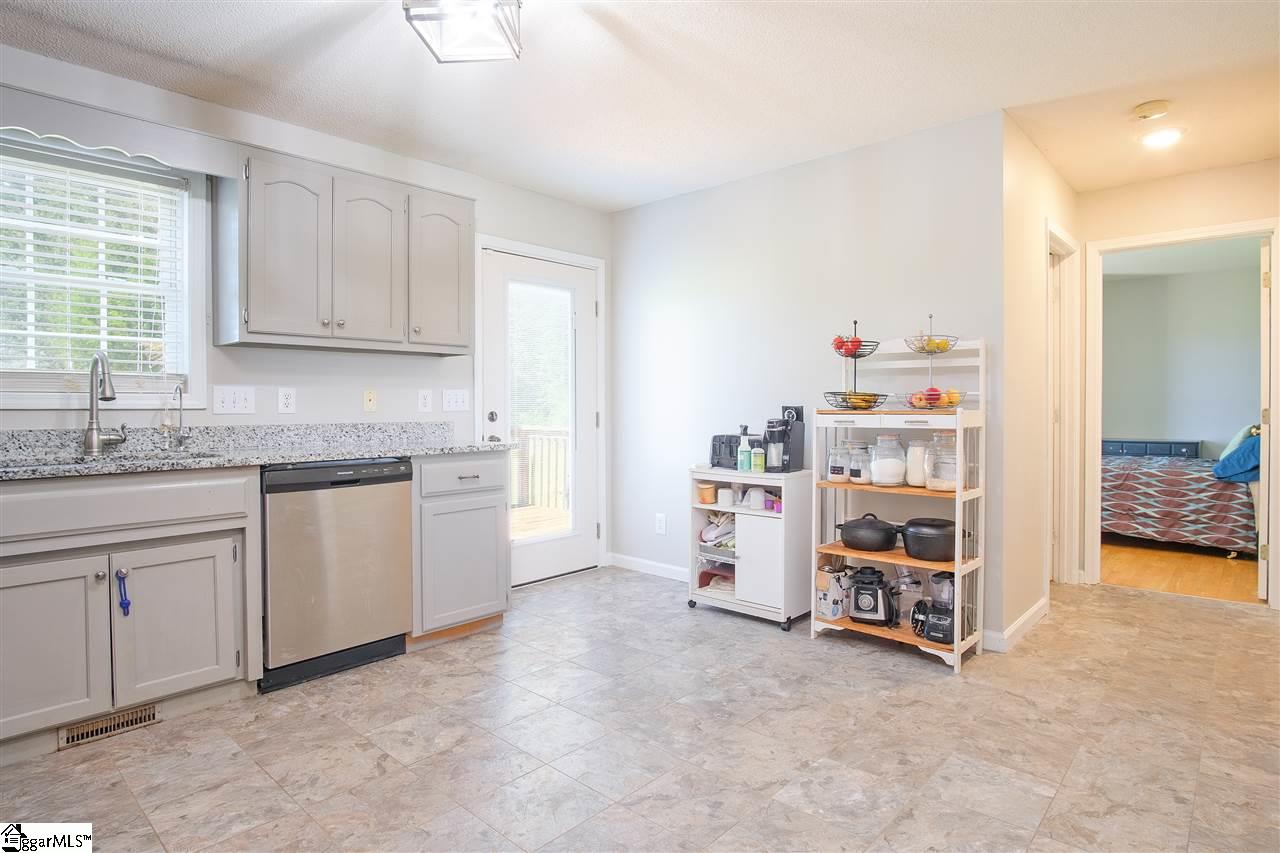 685 Holly Springs Road Lyman, SC 29365 - Photo 5 of 36 Gallery Image 5