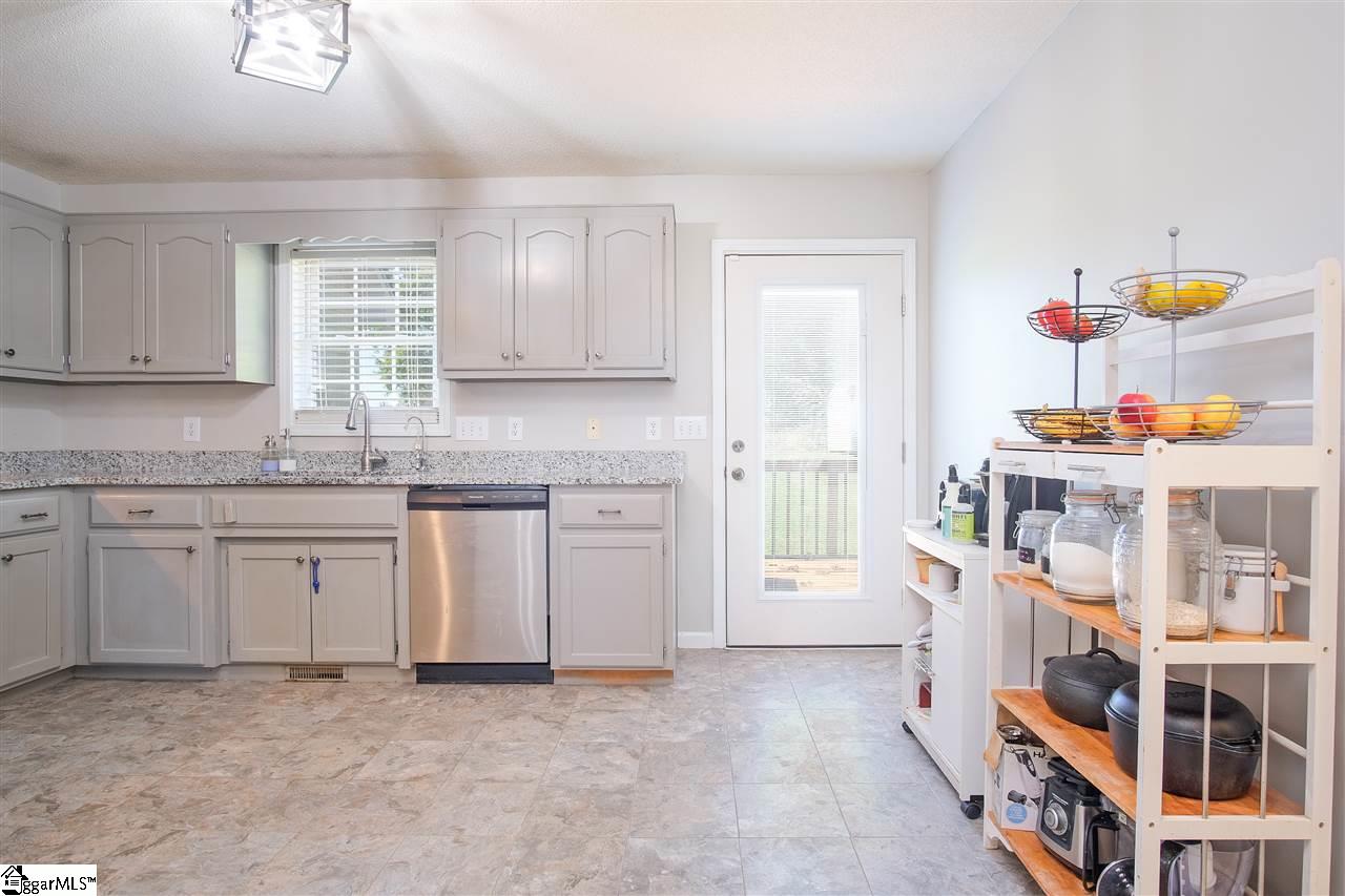 685 Holly Springs Road Lyman, SC 29365 - Photo 7 of 36 Gallery Image 7
