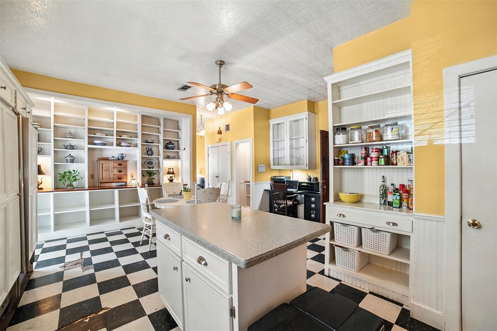 504 South Main Street Lockhart, TX 78644 - Photo 19 of 40
